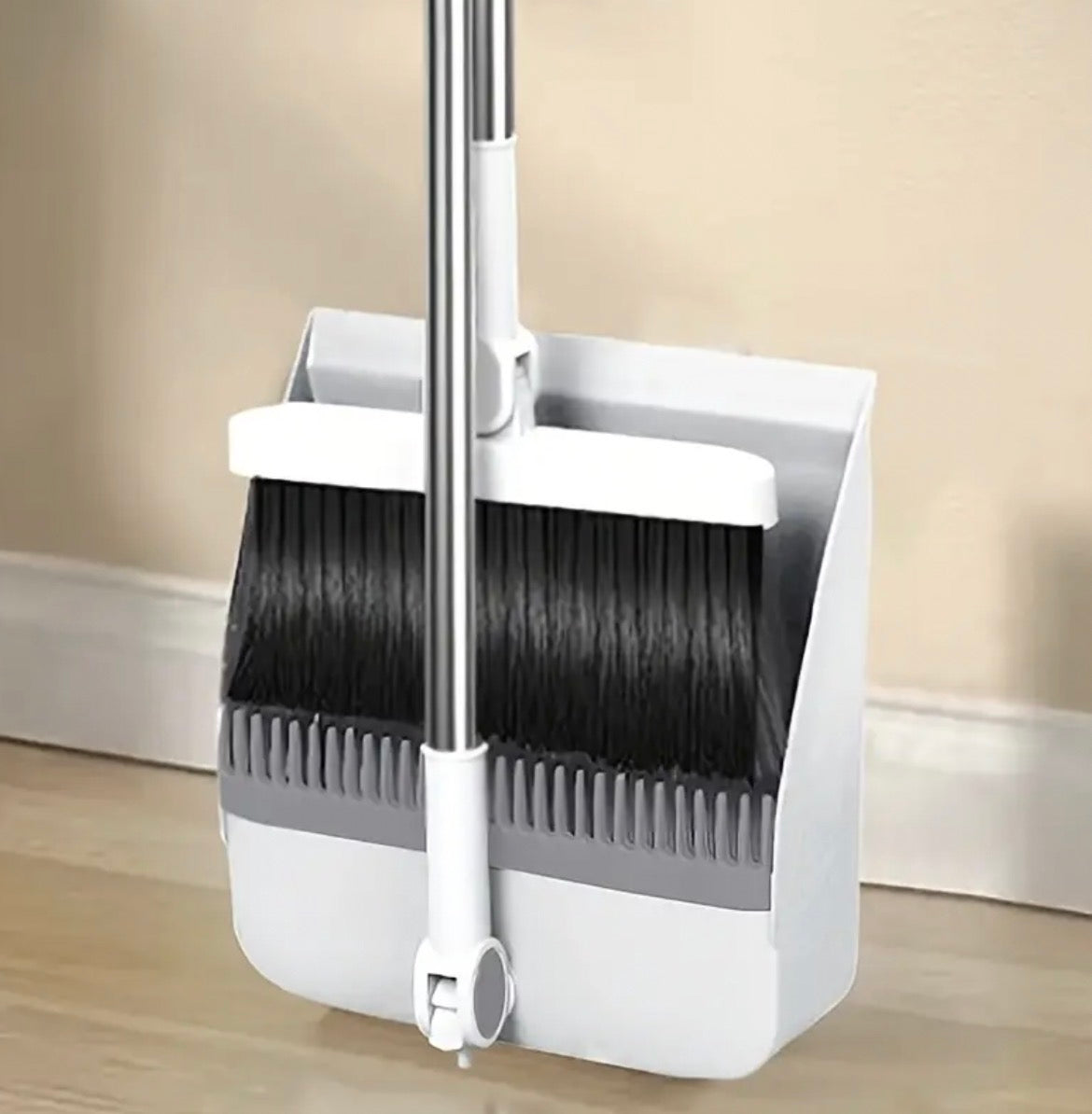 4-in-1 Long-Handled Mop with 3 Cleaning Mops